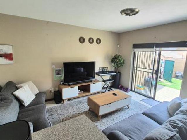 Townhouse for sale in Tembisa, Gauteng