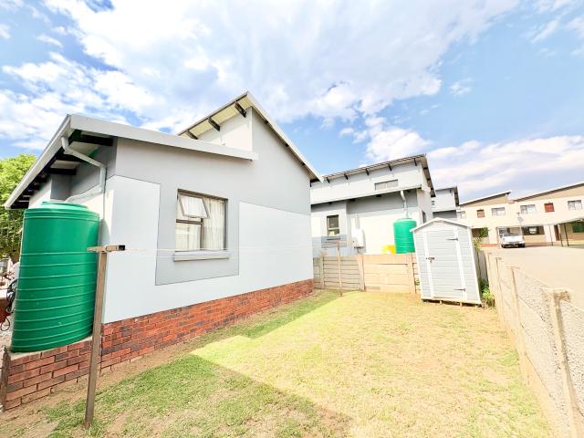Townhouse for sale in Midrand, City of Johannesburg Metropolitan Municipality