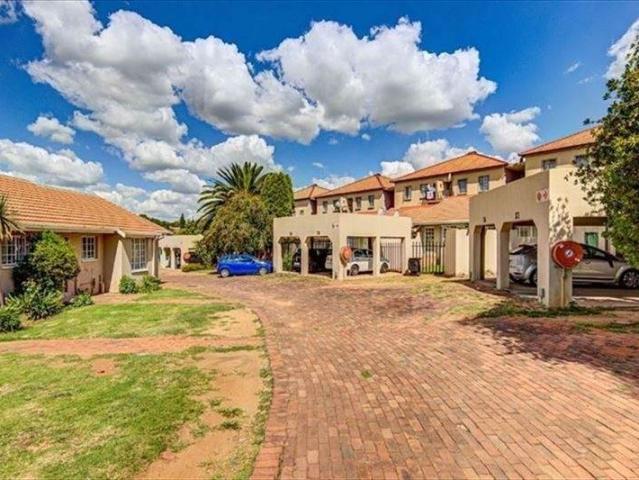 Townhouse for sale in Ekurhuleni, Gauteng