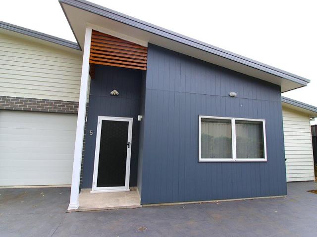 Townhouse for rent in North Nowra, New South Wales