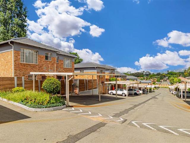 Townhouse for sale in Johannesburg