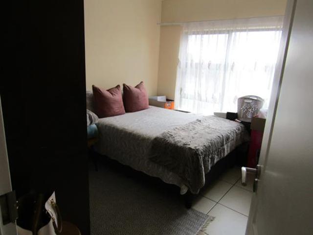 Townhouse for rent in Vosloorus, Gauteng