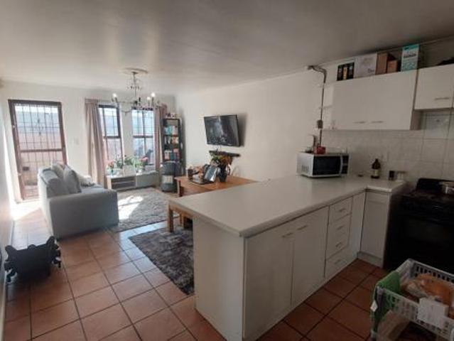 Townhouse for rent in Cape Town, Western Cape