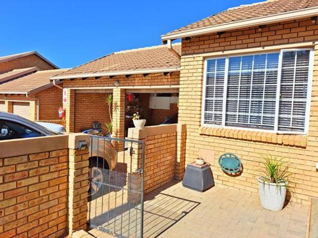 House for rent in North & Sandton, Randburg