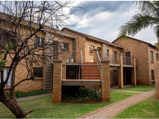 Townhouse for sale in Waterkloof, Gauteng
