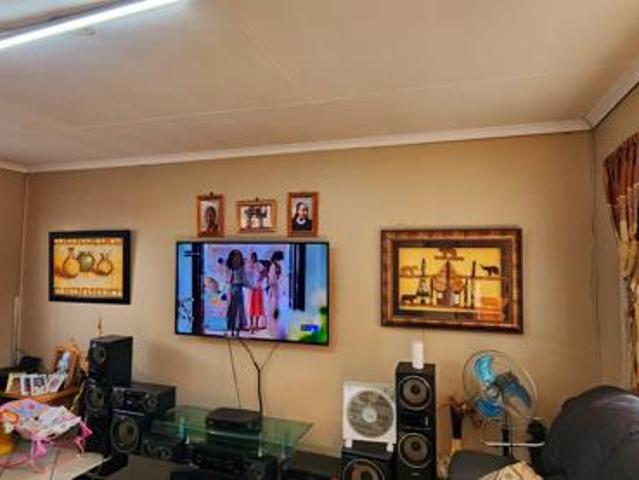 Townhouse for sale in Tlhabane, North West