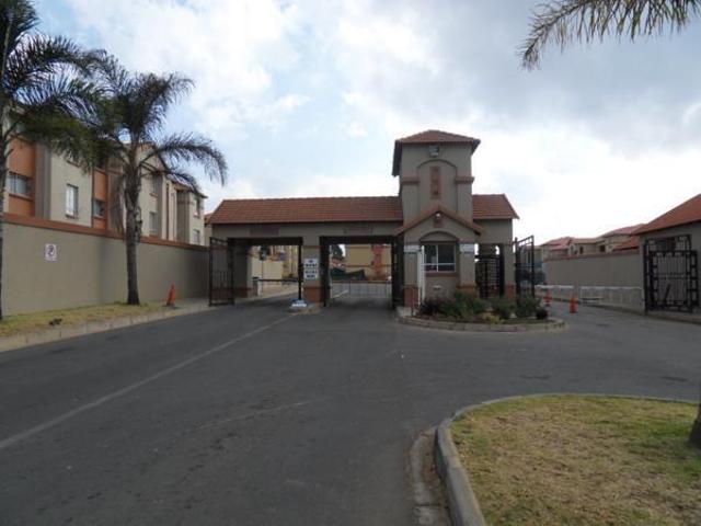 House for rent in Vosloorus, Gauteng
