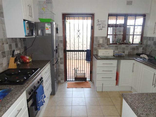 Townhouse for sale in Seaview, Kwazulu-natal