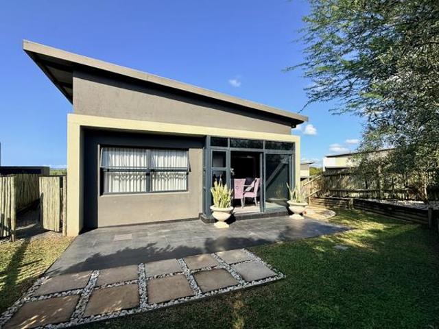 Townhouse for sale in Princess Grant, Kwazulu-natal