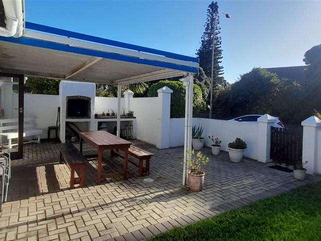 Townhouse for sale in Cape St Francis, Eastern Cape