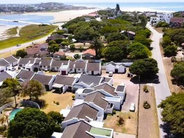 Townhouse for sale in Cape St Francis, Eastern Cape
