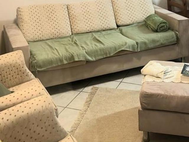 Townhouse for rent in Waterkloof, Gauteng