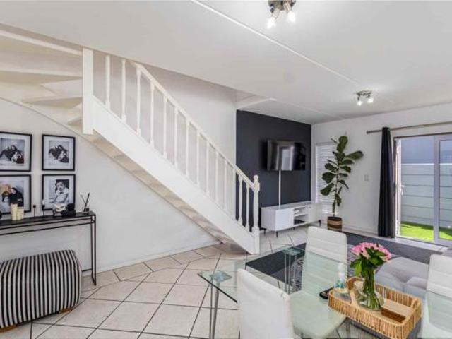 Townhouse for sale in Cape Town, Western Cape