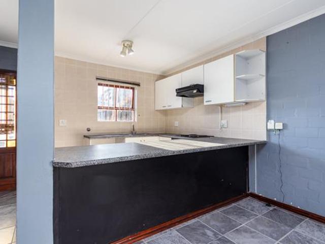 Townhouse for rent in Cape Town, Western Cape