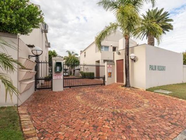 Townhouse for sale in Cape Town, Western Cape