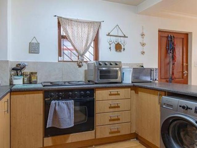 Townhouse for sale in Cape Town, Western Cape