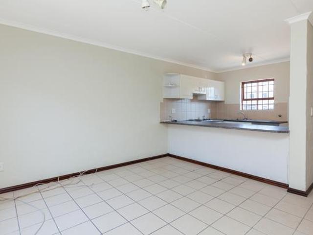 Townhouse for rent in Cape Town, Western Cape