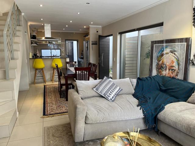 Townhouse for rent in Alexandra, Gauteng