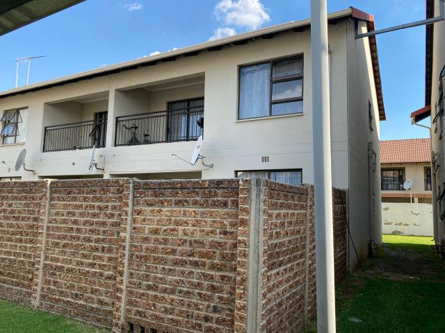 Townhouse for sale in Ekurhuleni, Gauteng