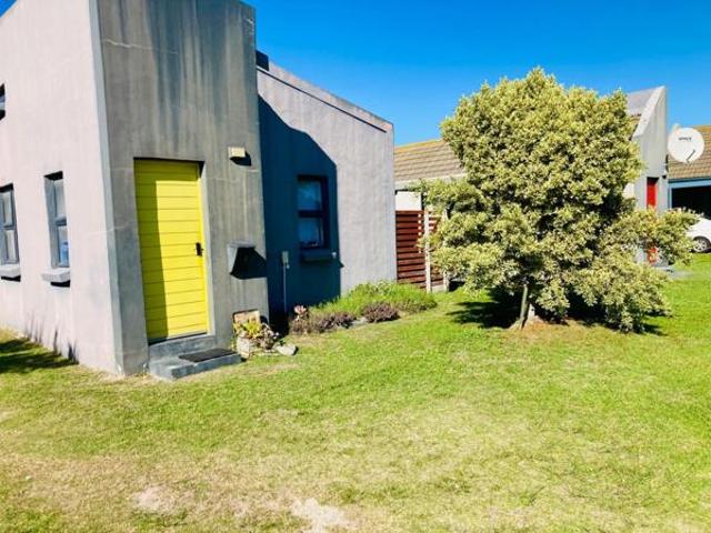 Townhouse for sale in Eastern Cape