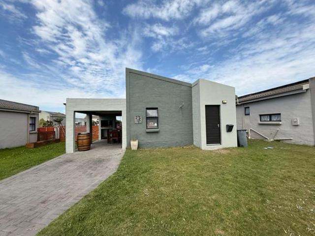 Townhouse for sale in Port Elizabeth, Eastern Cape