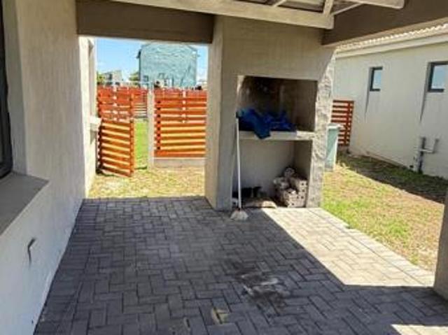 Townhouse for sale in Port Elizabeth, Eastern Cape