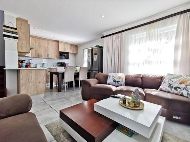 Townhouse for sale in Eastern Cape