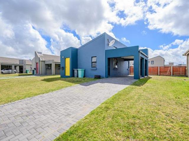 Townhouse for sale in Port Elizabeth, Eastern Cape