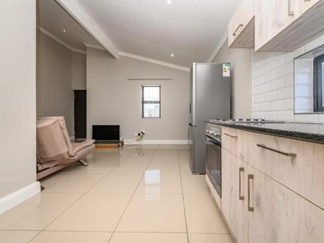 Townhouse for sale in Port Elizabeth, Eastern Cape