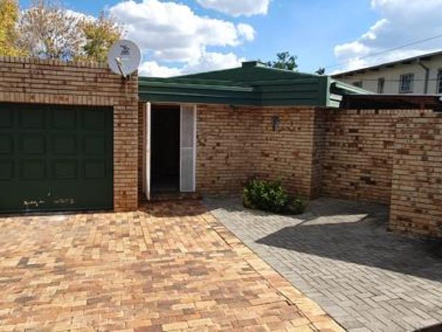 Townhouse for sale in Parys, Ngwathe Local Municipality
