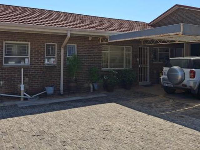 Townhouse for sale in Koppies, Free State