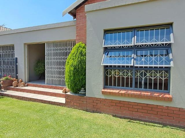 Townhouse for sale in Koppies, Free State