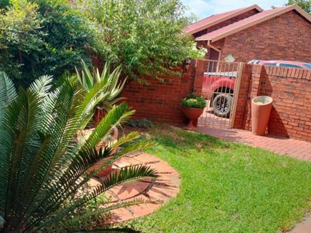 Townhouse for sale in Koppies, Free State