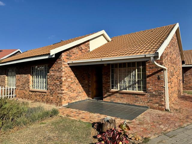 Townhouse for rent in Koppies, Free State