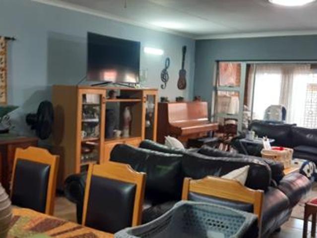 Townhouse for sale in Koppies, Free State