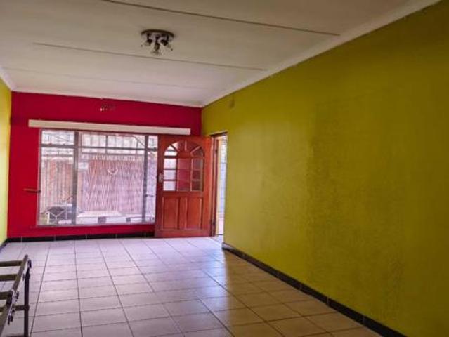 Townhouse for rent in Cape Town, Western Cape