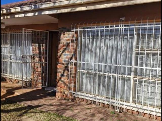 Townhouse for sale in Bloemfontein, Free State