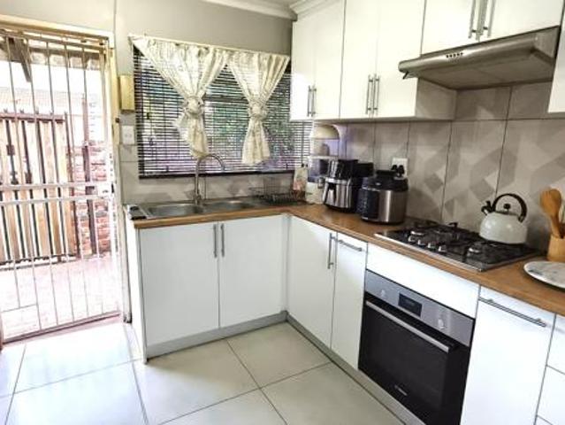 Townhouse for sale in Bloemfontein, Mangaung Metropolitan Municipality