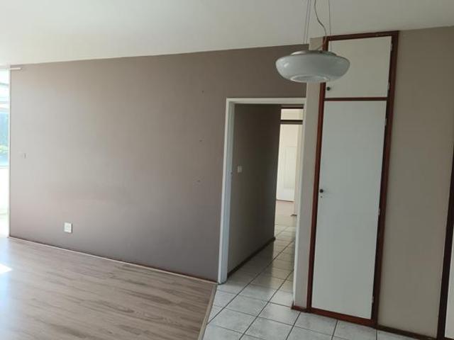Townhouse for rent in Seaview, Kwazulu-natal