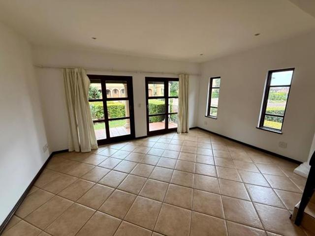 Townhouse for rent in Seaview, Kwazulu-natal