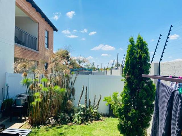 Townhouse for rent in Ekurhuleni, Gauteng