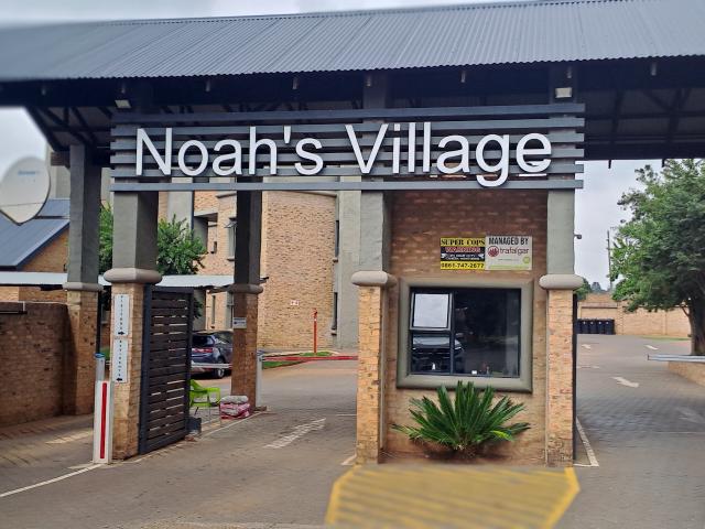 Townhouse for sale in Ekurhuleni, Gauteng