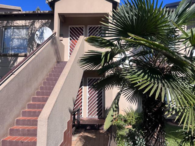 Townhouse for sale in Kempton Park, Pomona