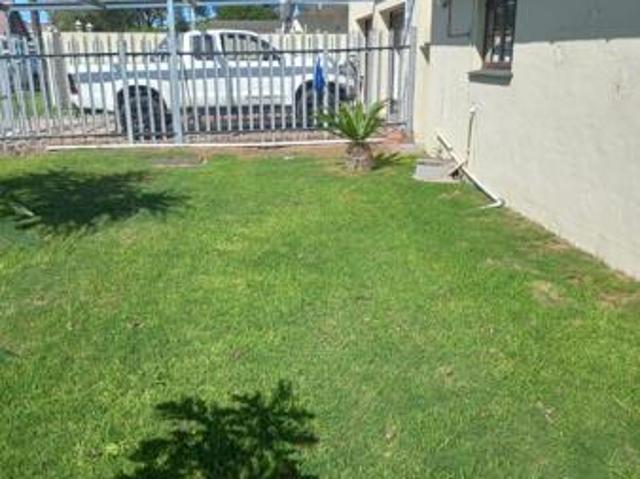 Townhouse for sale in Bushmans River Mouth, Eastern Cape