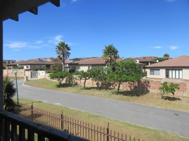 Townhouse for sale in Bushmans River Mouth, Eastern Cape