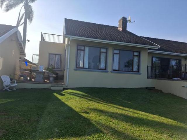 Townhouse for sale in Port Edward, Hibiscus Coast Local Municipality