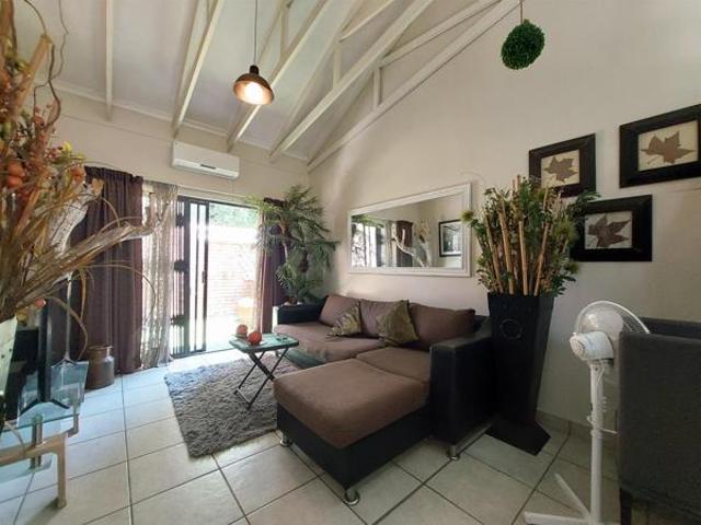 Townhouse for sale in Dr Kenneth Kaunda, North West