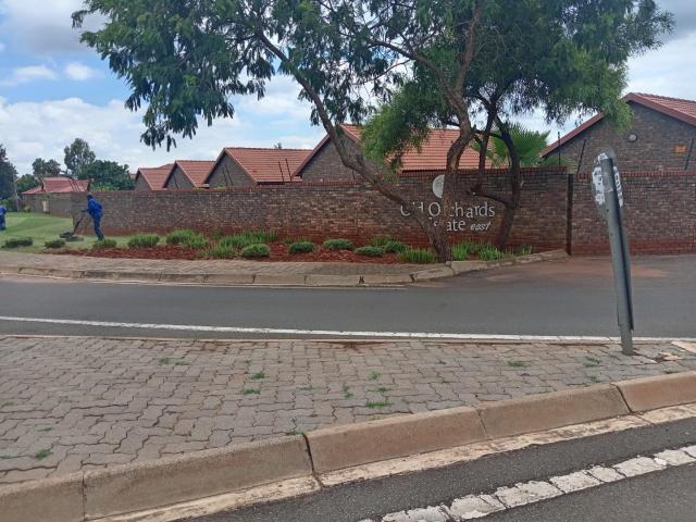 Townhouse for sale in Waterkloof, Gauteng