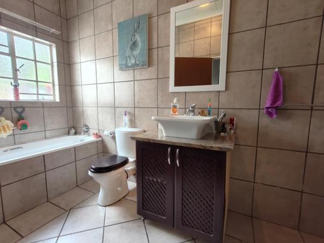 Townhouse for sale in Bethlehem, Dihlabeng Local Municipality