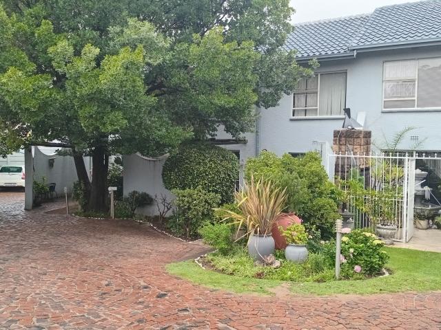 Townhouse for sale in Ekurhuleni, Gauteng